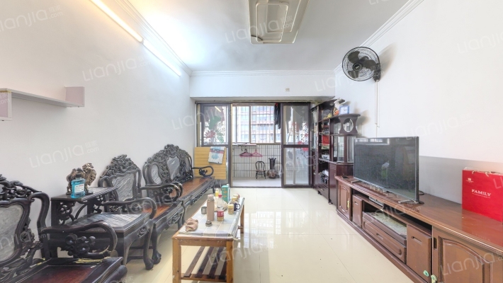 新威花园二手房实景图