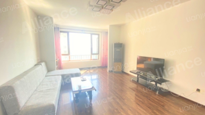 高铁新干线双卫大三居，明厨明卫-客厅