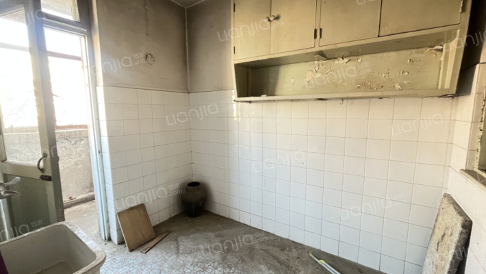 物探五号院 东安小区 小三居 中间楼层-厨房