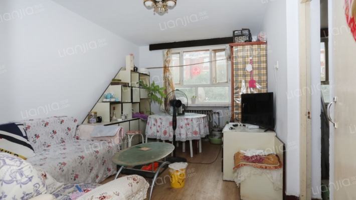 杨家坟家属楼二手房实景图