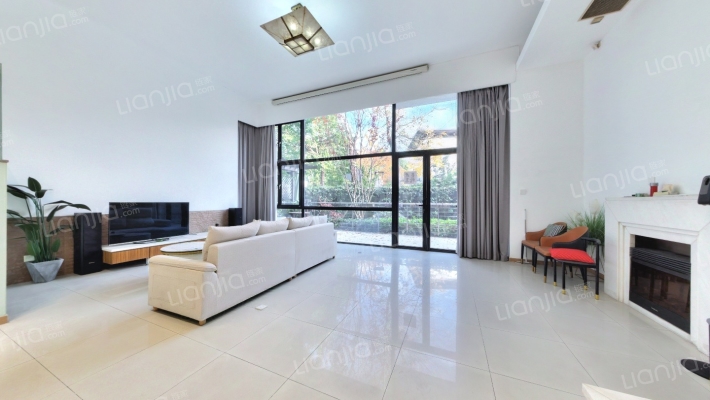 西郊豪庭二手房实景图