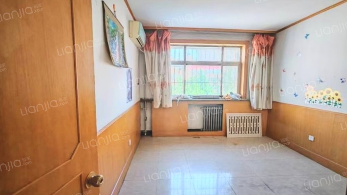 光明小区 中间楼层 简单装修 采光好 无遮挡-卧室B