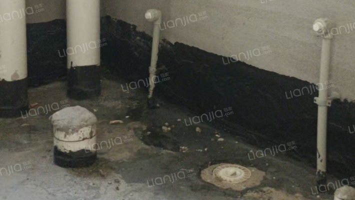 水岸花城，一线河景美宅，标准现房，即买即住-卫生间