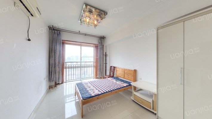 加州1号二手房实景图