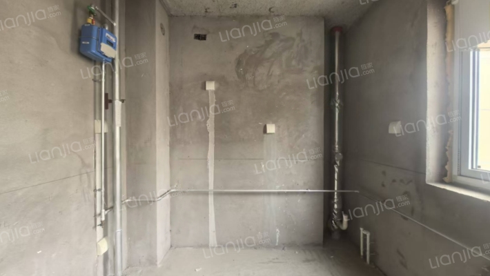 三利中和城B区南北通透三居室，楼层好采光好-厨房