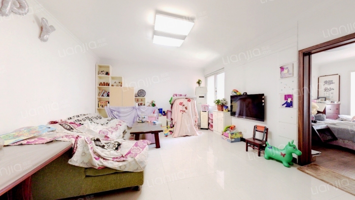 红河瀛园一期东院二手房实景图