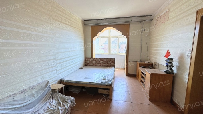 范阳路矿山局家属院全阳两居全明格局-卧室A