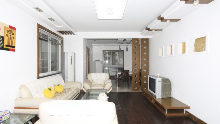 德邻雅筑二手房实景图