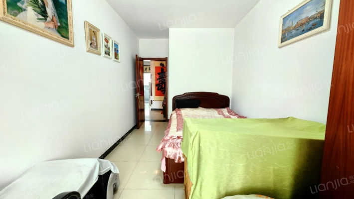 冠云路 汇源大酒店旁 精装低楼层两居-卧室A