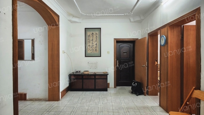 广西工艺美术公司宿舍二手房实景图