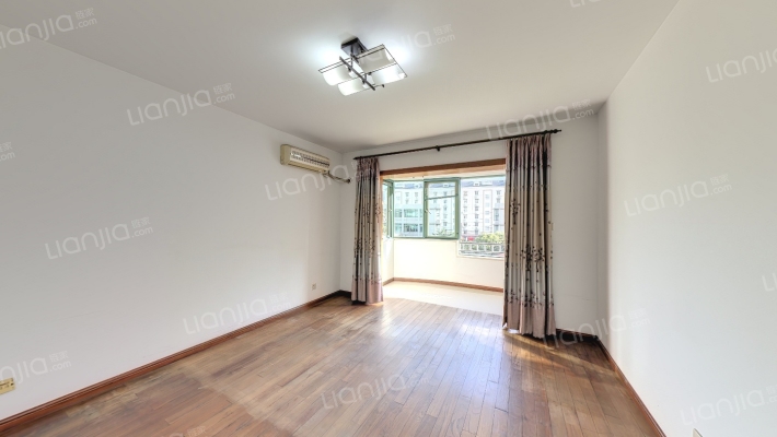 乾骏大厦二手房实景图