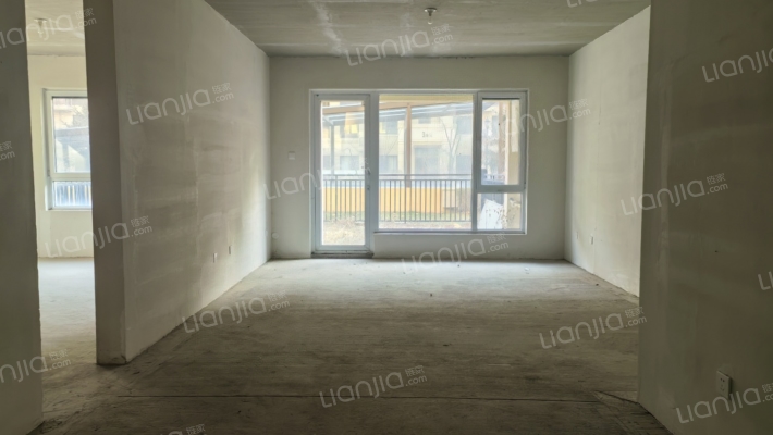 大社区 南北通透 好楼层 采光视野好 北京公交直达小区-客厅