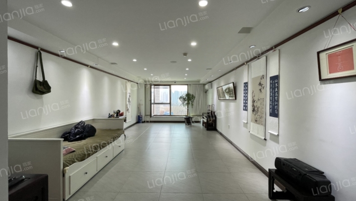 财富中心二手房实景图