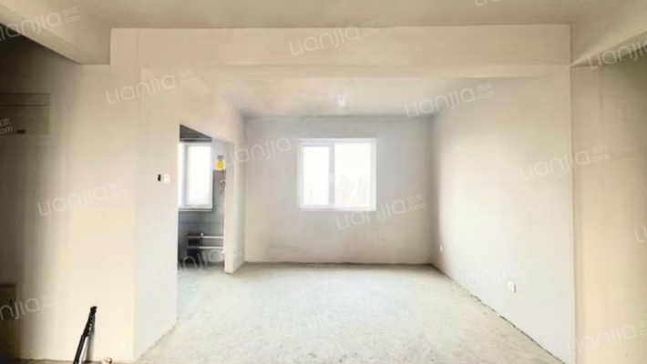 少有的南北通透大三居，业主诚心出售，中高层-餐厅