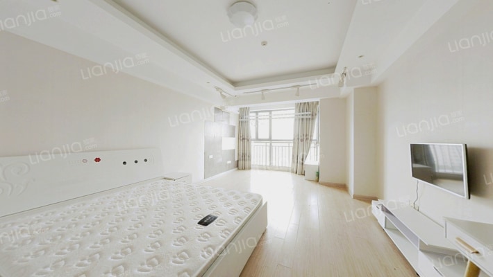 银泰城C座二手房实景图