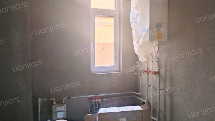 鸿盛旺京 838公交站 107 毛坯随意装 好楼层-厨房