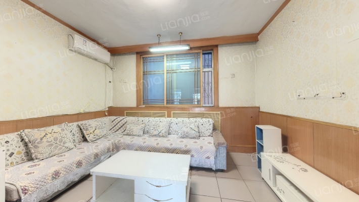 保元堂医药公司家属院二手房实景图