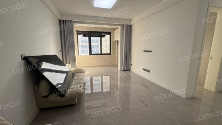 吾悦和府二手房实景图