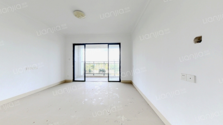 誉基誉憬湾二手房实景图