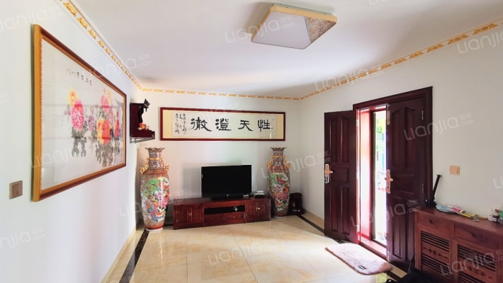 亚龙别墅二手房实景图