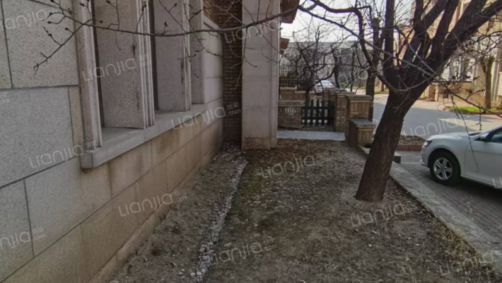 北京西南 西京都高尔夫别墅区281平别墅带200平大院-入户花园