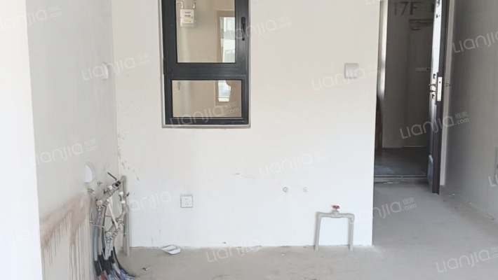 央企开发，教具配套，距离京港澳高速一公里-餐厅
