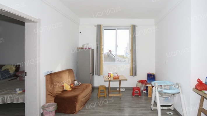 华欧公寓二手房实景图