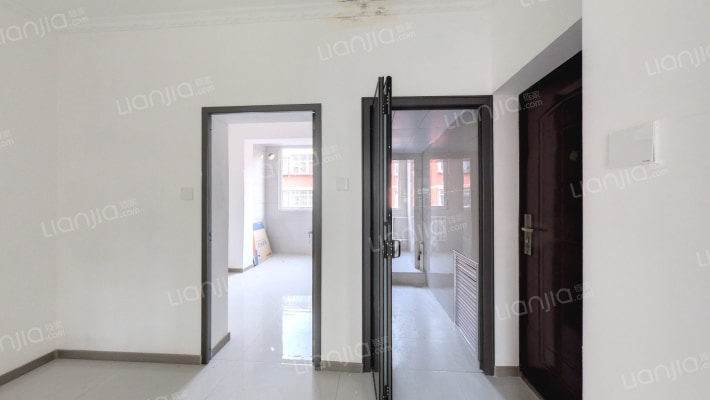 区医院宿舍二手房实景图