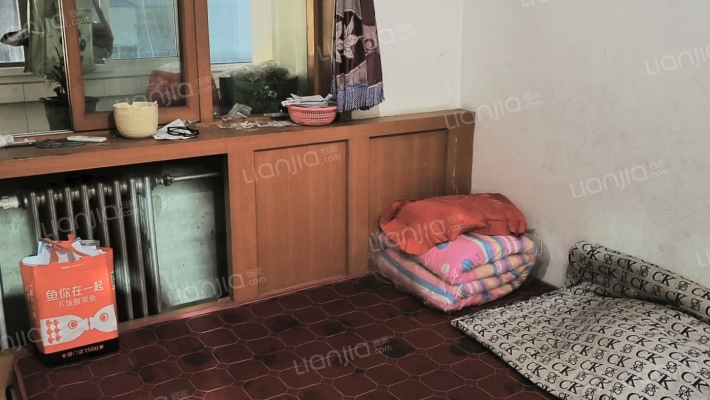 冠云小区 3室1厅 南 北-卧室C