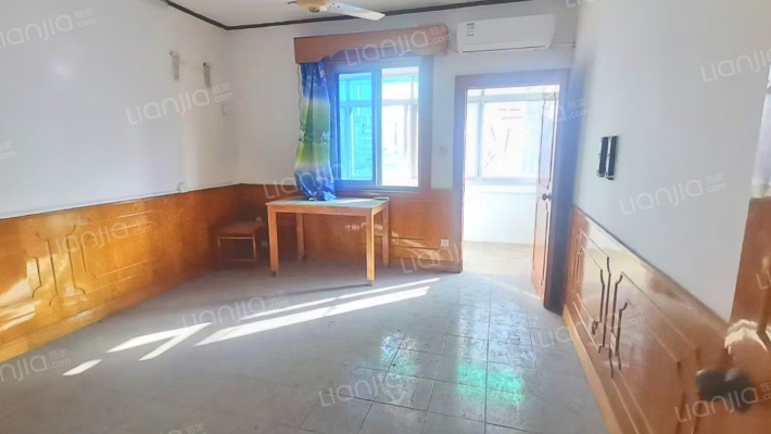 金华市机关宿舍大院二手房实景图