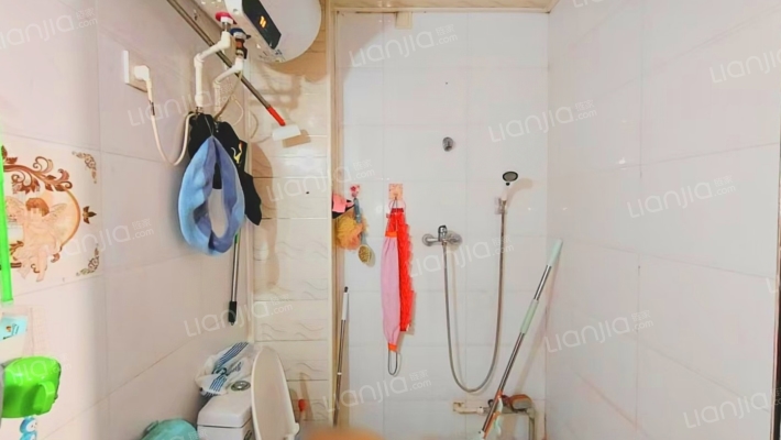 房子是中间楼层，采光好，精装修，看房方便。-卫生间