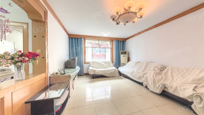 西大办事处住宅楼二手房实景图