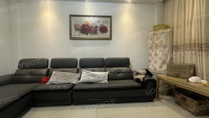 华宏苑二手房实景图