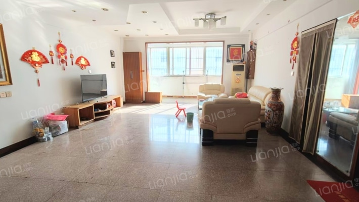 维多利亚商城二手房实景图