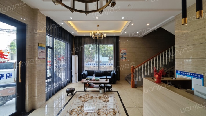 银新东六路二手房实景图