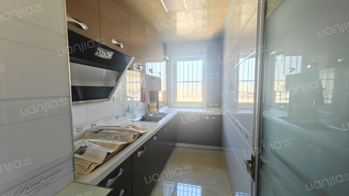 鹏渤御苑 3室2厅 南 北-厨房