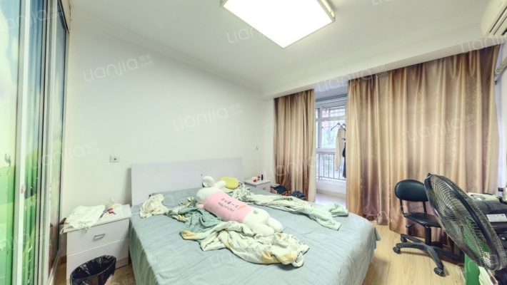 爱博七村二手房实景图