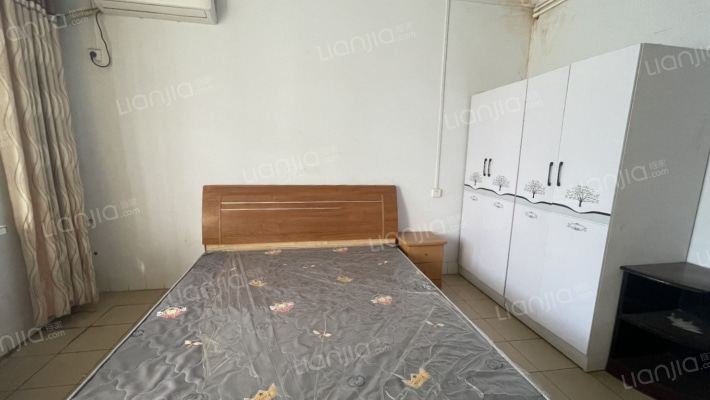 迎宾路税务局楼二手房实景图