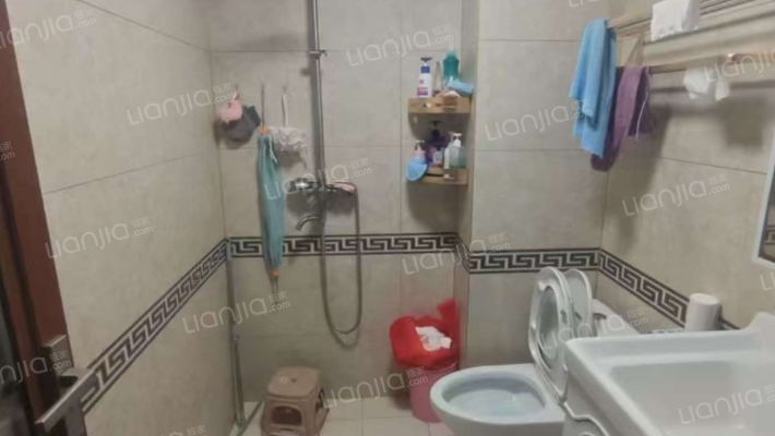 北京界汇元京品小区大两居，精装修，全天有阳光户型好-卫生间