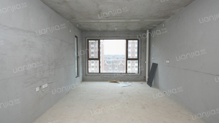 万凯璞樾风华二手房实景图