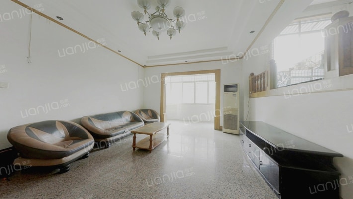 泰吉街49号院二手房实景图