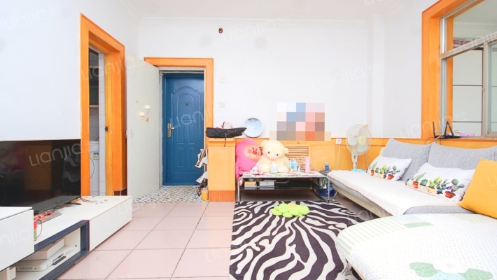 建行家属楼二手房实景图