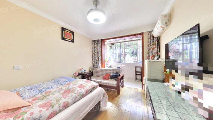 虹纺小区二手房实景图