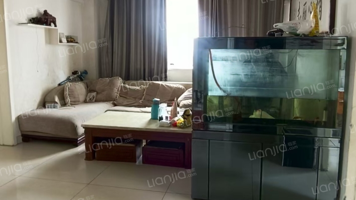 美联公寓二手房实景图