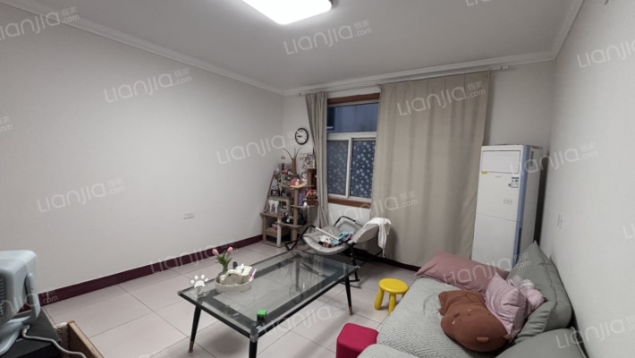 和平路东段南8号院二手房实景图