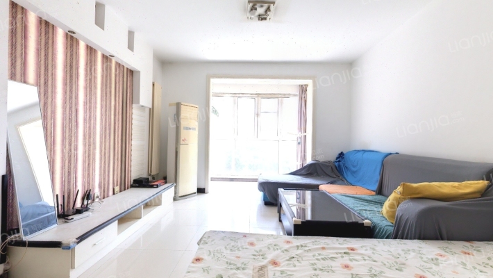 万润风景二手房实景图