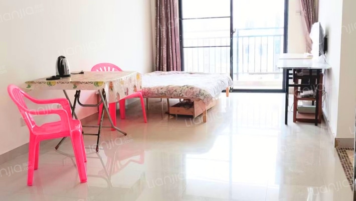 椰林湾一期二手房实景图