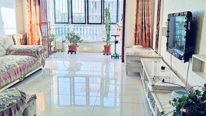 凯旋嘉苑二手房实景图