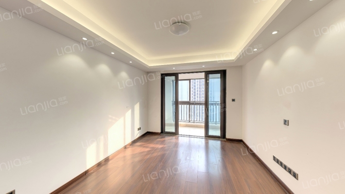 誉峰苑二手房实景图