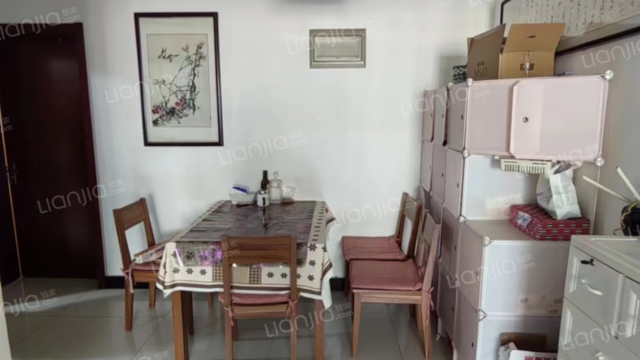 小区发展成熟，小区物业管理完善，生活购物方便。-餐厅